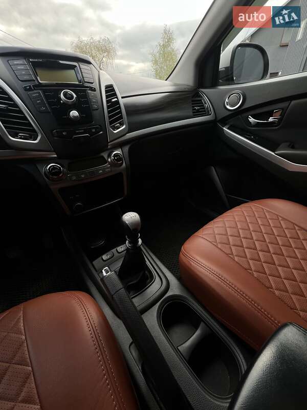 Внедорожник / Кроссовер SsangYong Korando 2014 в Ужгороде фото 7 Внедорожник / Кроссовер SsangYong Korando 2014 в Ужгороде