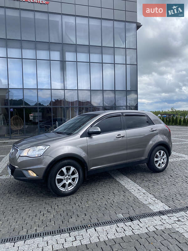 Внедорожник / Кроссовер SsangYong Korando 2012 в 