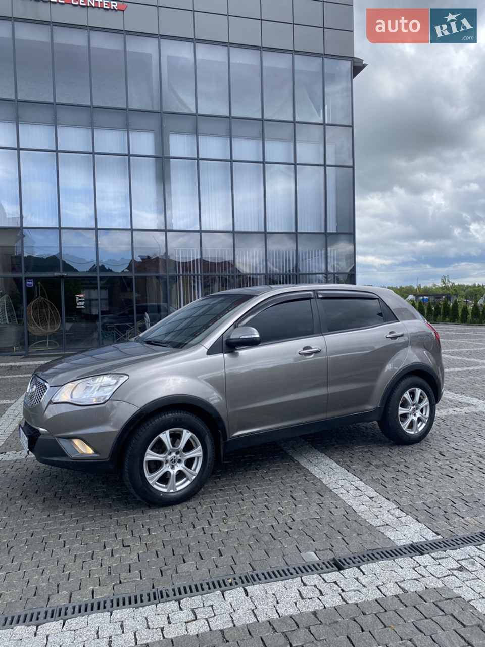 2011 SsangYong Korando - мініатюра 16