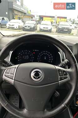 Внедорожник / Кроссовер SsangYong Korando 2014 в 