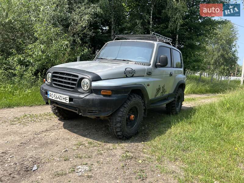 Внедорожник / Кроссовер SsangYong Korando 1997 в 