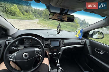 Внедорожник / Кроссовер SsangYong Korando 2013 в 