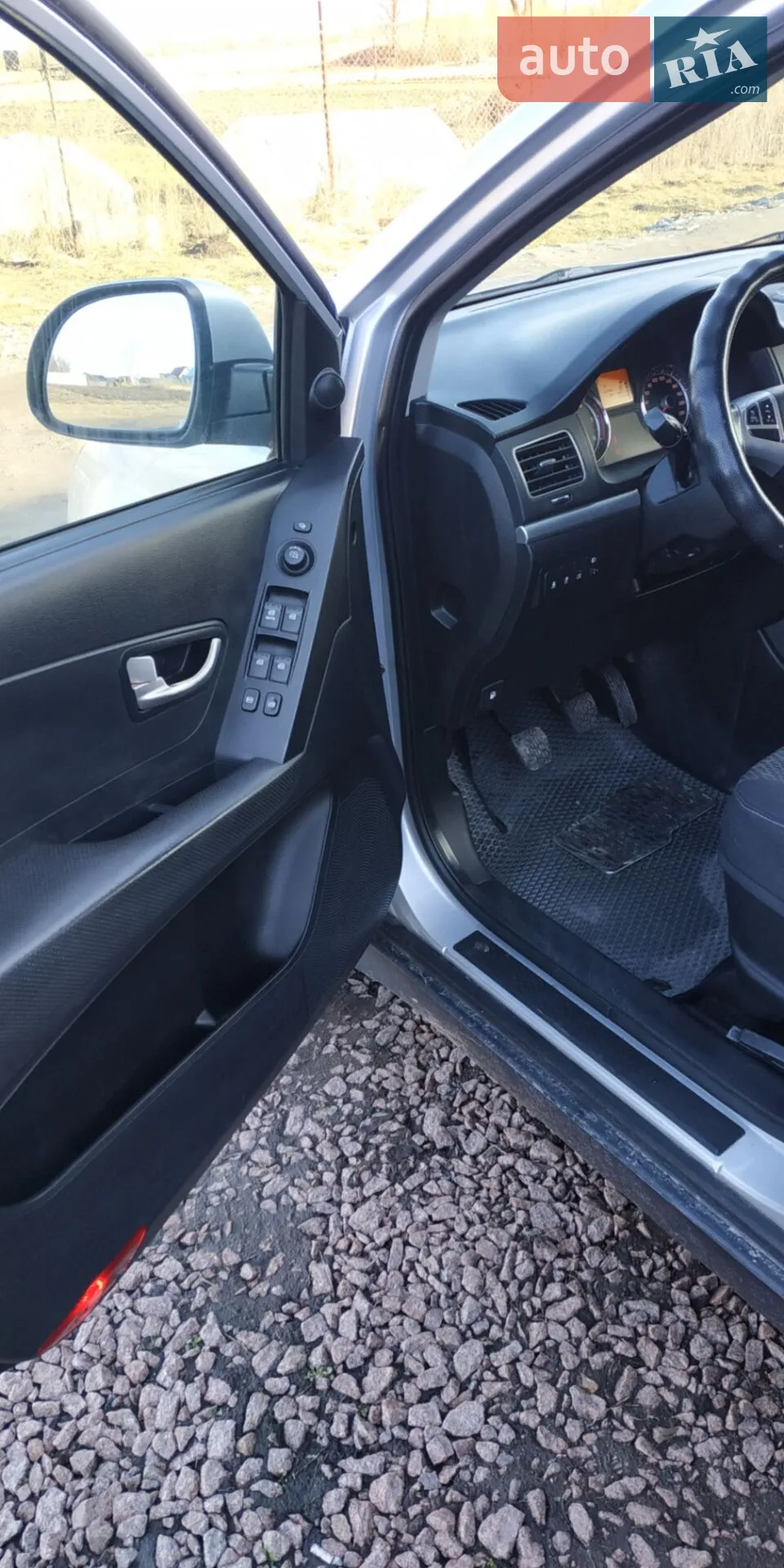 2011 SsangYong Korando - мініатюра 5