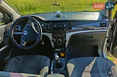 Внедорожник / Кроссовер SsangYong Korando 2012 в 