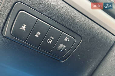 Внедорожник / Кроссовер SsangYong Korando 2011 в 