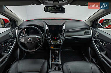 Позашляховик / Кросовер SsangYong Korando 2014 в 