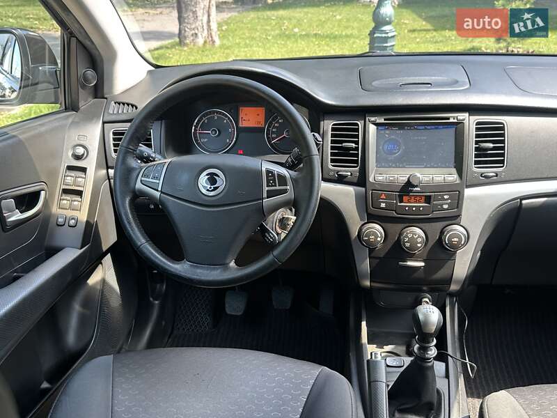 Позашляховик / Кросовер SsangYong Korando 2011 в Харкові