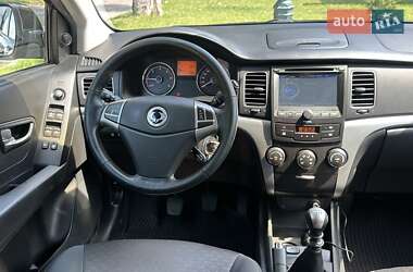 Внедорожник / Кроссовер SsangYong Korando 2011 в 