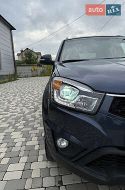 Позашляховик / Кросовер SsangYong Korando 2013 в 