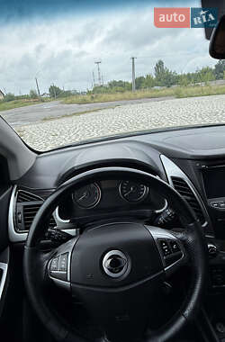 Позашляховик / Кросовер SsangYong Korando 2013 в 