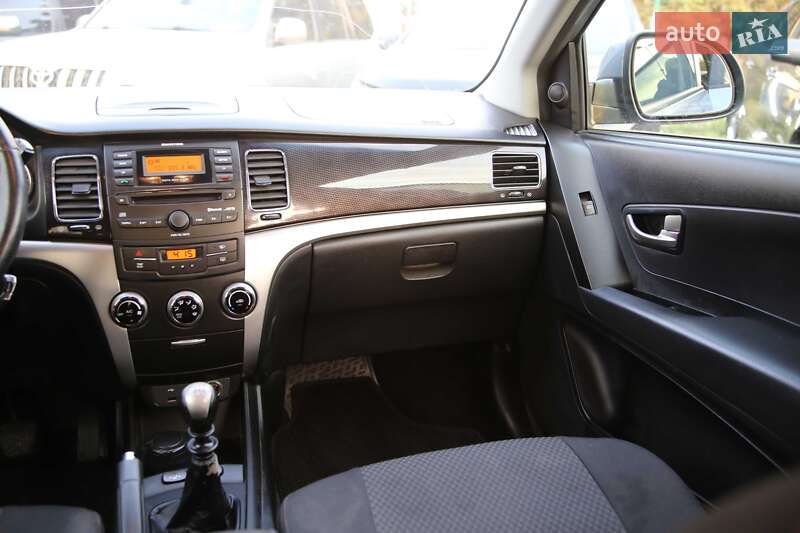 Позашляховик / Кросовер SsangYong Korando 2012 в Харкові