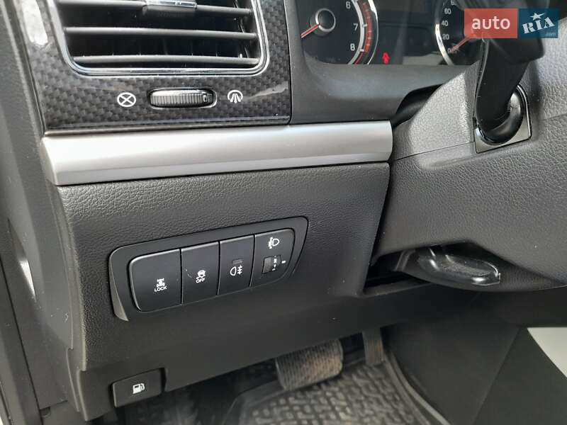 Позашляховик / Кросовер SsangYong Korando 2012 в Одесі