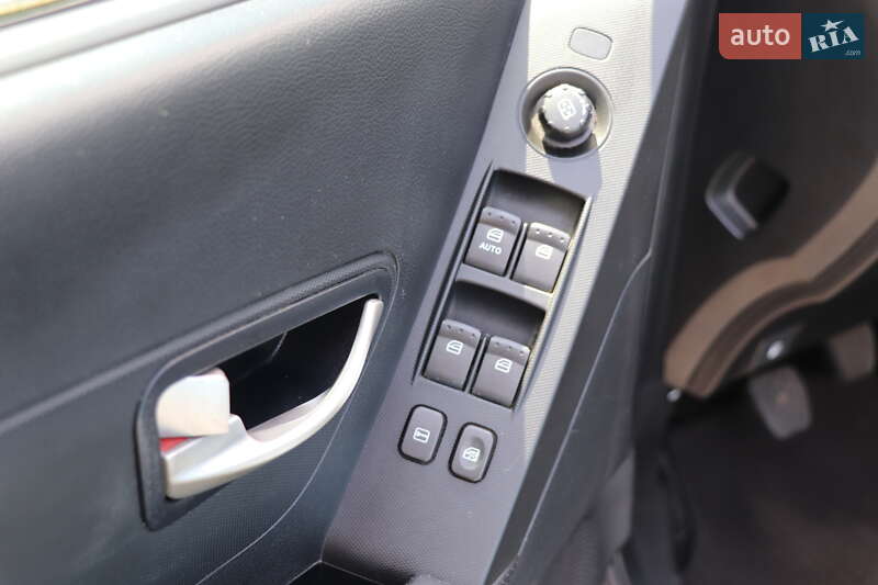Позашляховик / Кросовер SsangYong Korando 2011 в Дніпрі