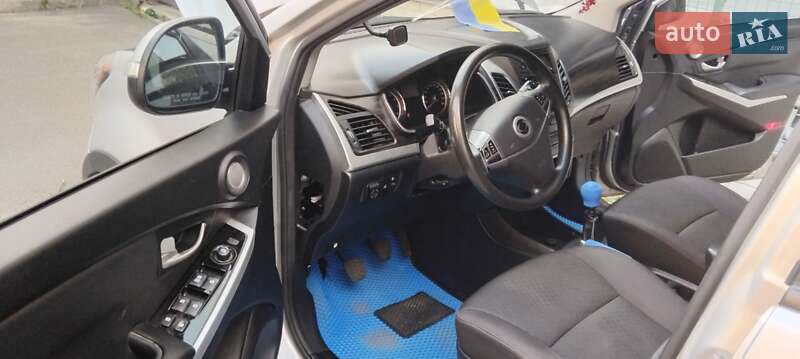 Позашляховик / Кросовер SsangYong Korando 2014 в Києві