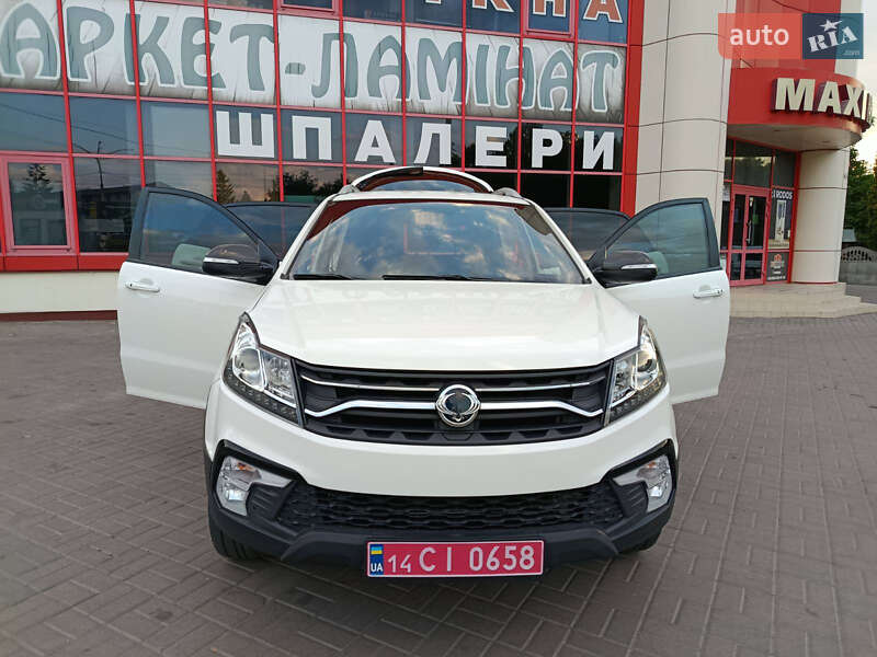 Внедорожник / Кроссовер SsangYong Korando 2017 в 