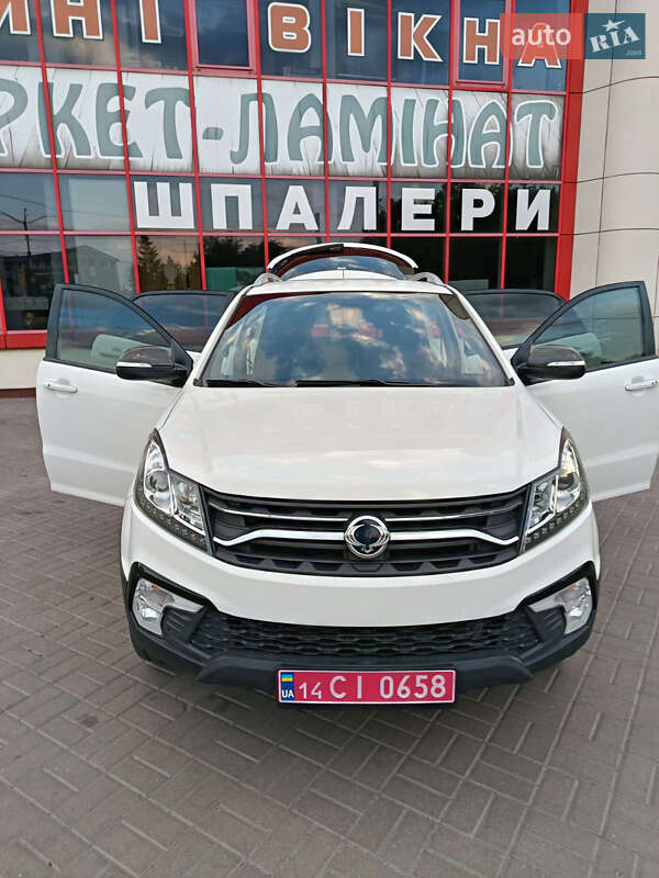Внедорожник / Кроссовер SsangYong Korando 2017 в Ровно