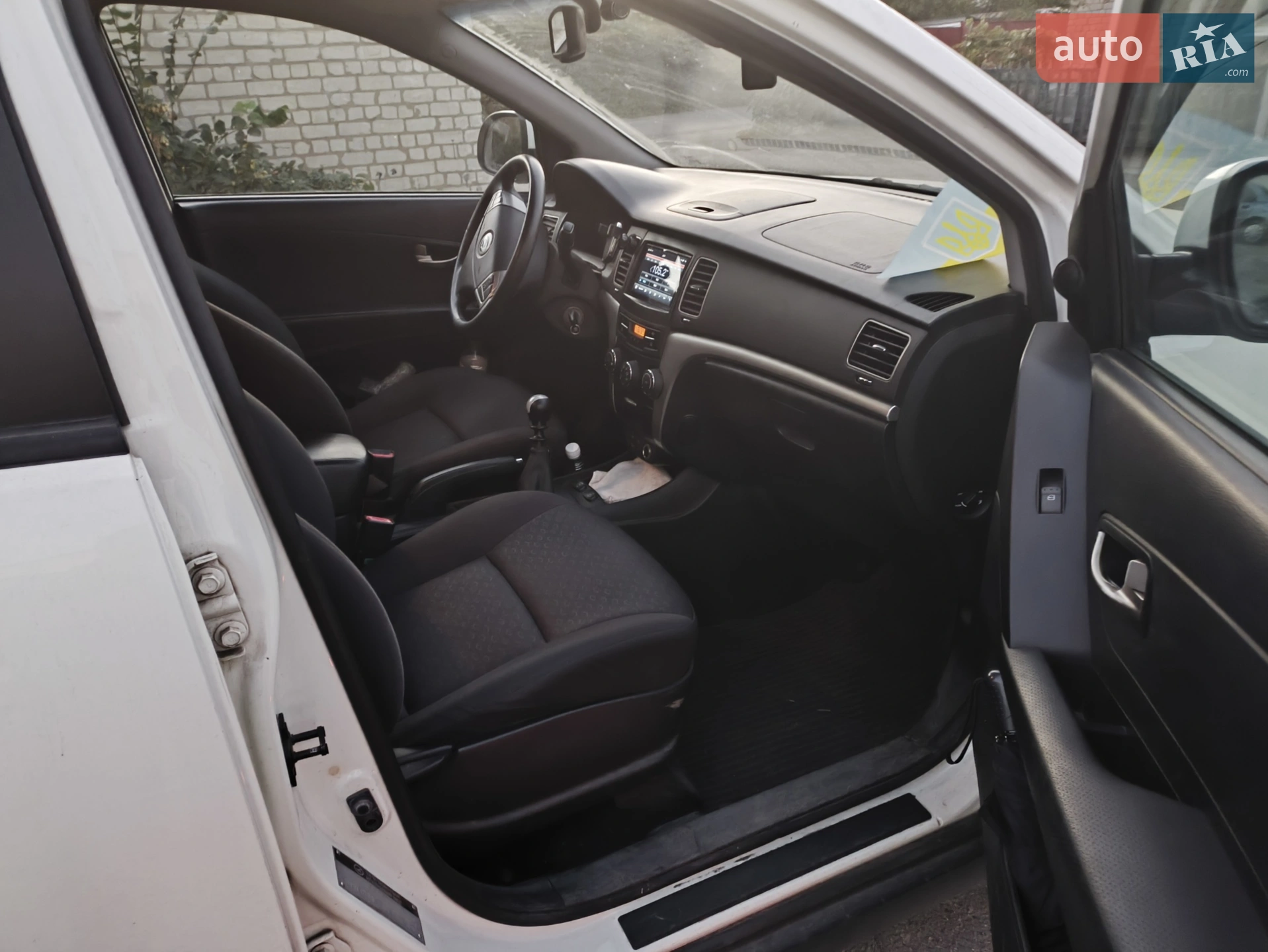 2011 SsangYong Korando - мініатюра 6