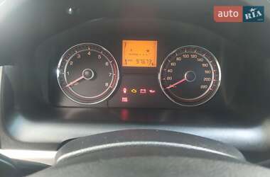 Внедорожник / Кроссовер SsangYong Korando 2013 в 