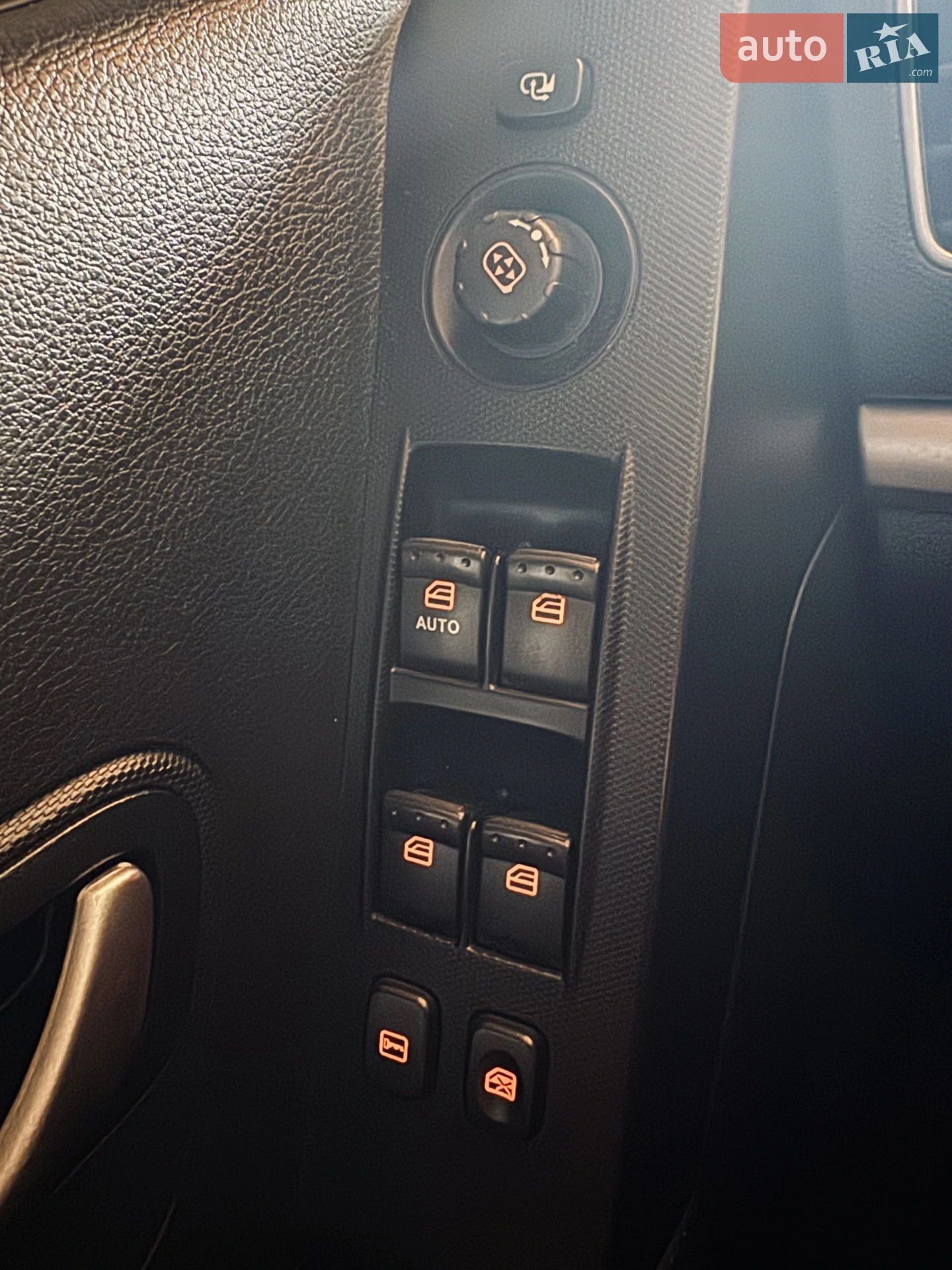 2011 SsangYong Korando - мініатюра 40