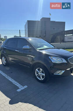 Позашляховик / Кросовер SsangYong Korando 2012 в 