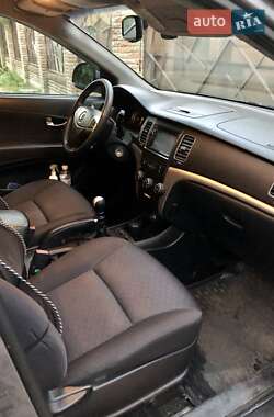 Внедорожник / Кроссовер SsangYong Korando 2011 в 