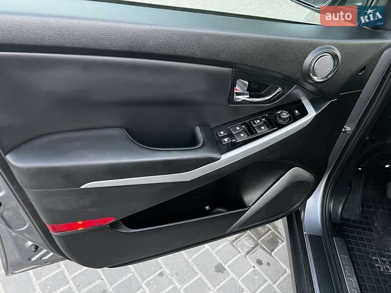 Внедорожник / Кроссовер SsangYong Korando 2014 в Днепре