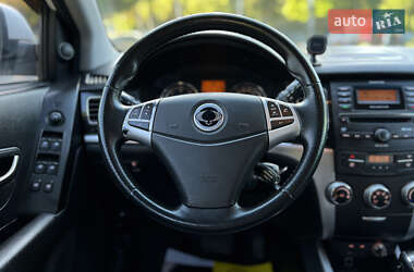 Позашляховик / Кросовер SsangYong Korando 2013 в 