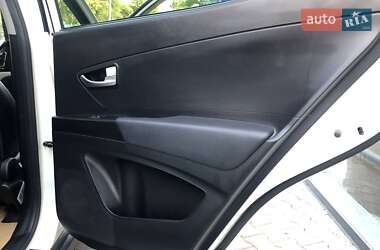 Внедорожник / Кроссовер SsangYong Korando 2013 в 