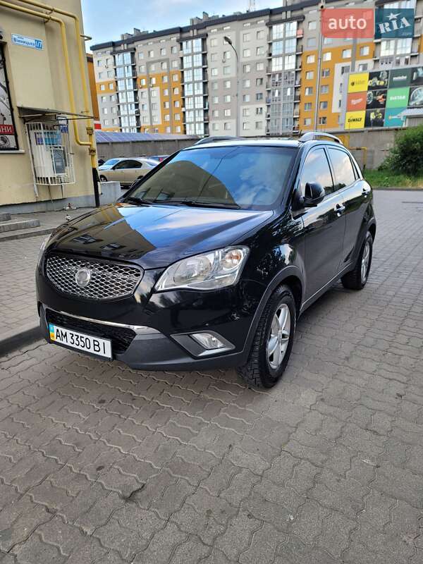 Позашляховик / Кросовер SsangYong Korando 2012 в 