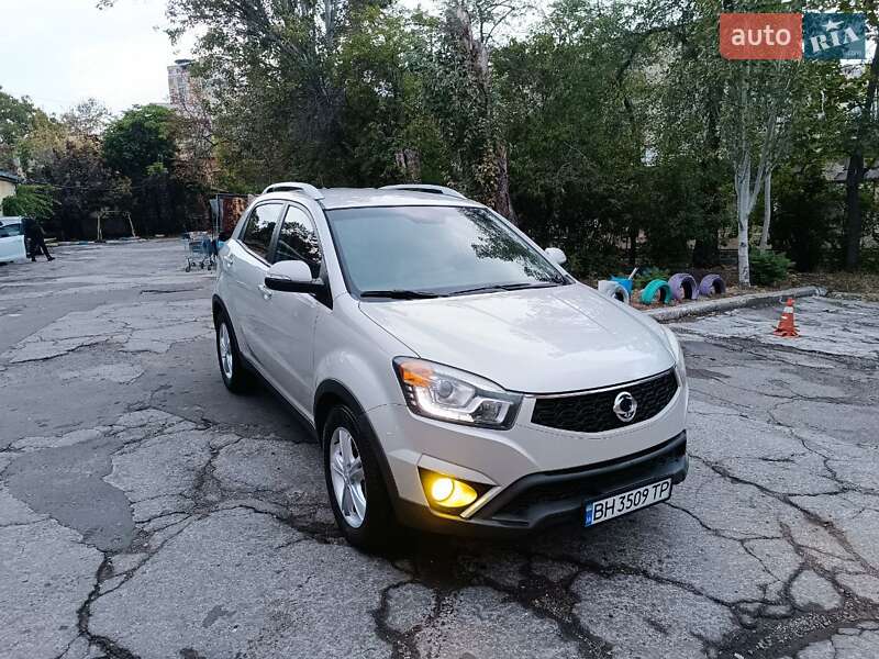 Позашляховик / Кросовер SsangYong Korando 2014 в 