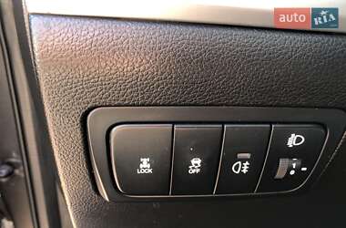 Внедорожник / Кроссовер SsangYong Korando 2011 в 