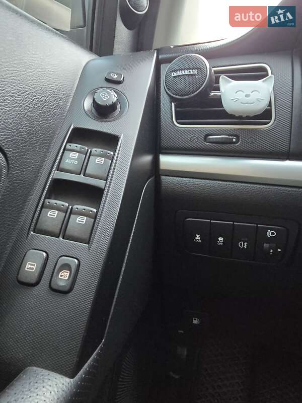 Позашляховик / Кросовер SsangYong Korando 2012 в Запоріжжі