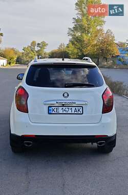 Позашляховик / Кросовер SsangYong Korando 2012 в 