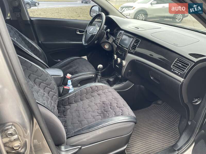 Позашляховик / Кросовер SsangYong Korando 2012 в Вінниці