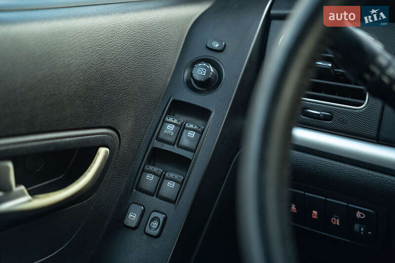 Позашляховик / Кросовер SsangYong Korando 2011 в Чернівцях фото 14 Позашляховик / Кросовер SsangYong Korando 2011 в Чернівцях