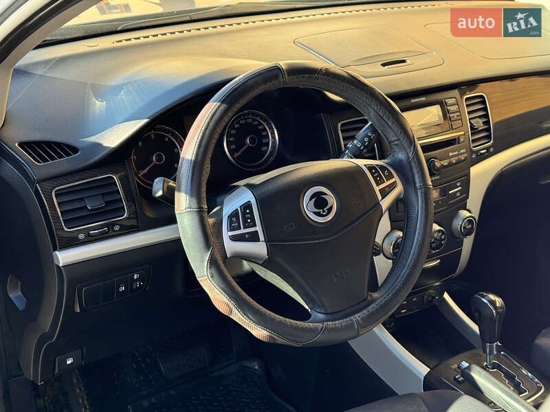 Позашляховик / Кросовер SsangYong Korando 2012 в Ужгороді