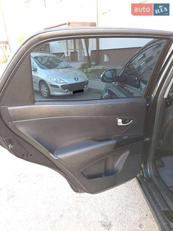 Внедорожник / Кроссовер SsangYong Korando 2013 в Луцке фото 14 Внедорожник / Кроссовер SsangYong Korando 2013 в Луцке