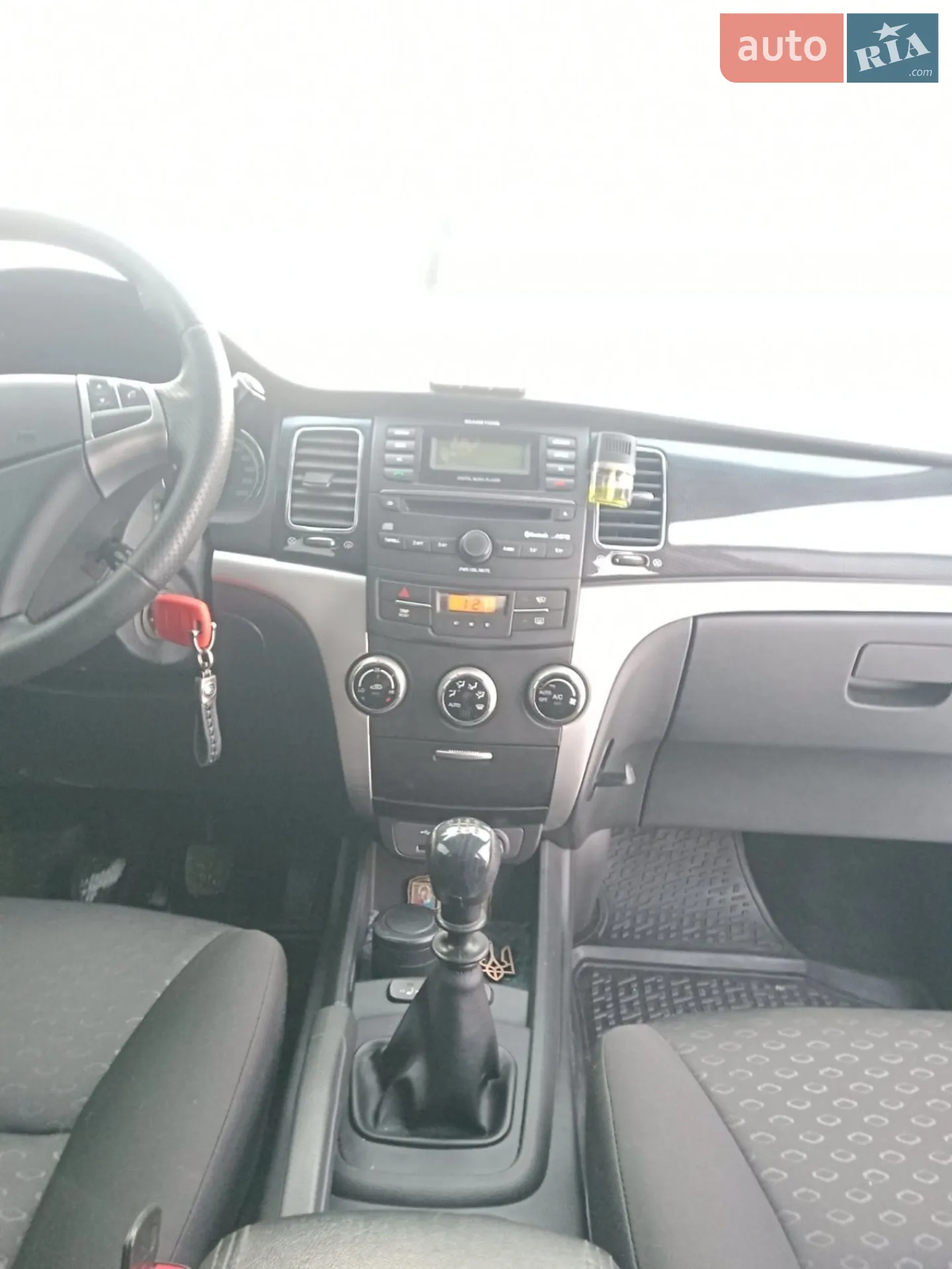 2012 SsangYong Korando - мініатюра 11