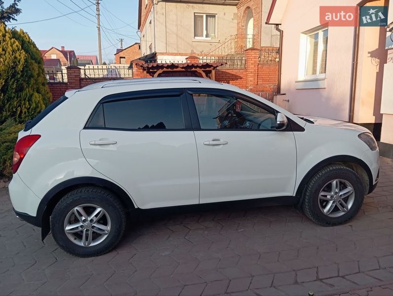 Внедорожник / Кроссовер SsangYong Korando 2011 в Хмельницком