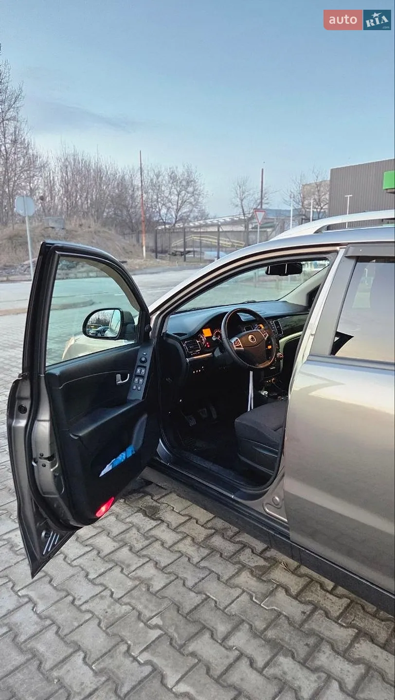 2012 SsangYong Korando - мініатюра 7