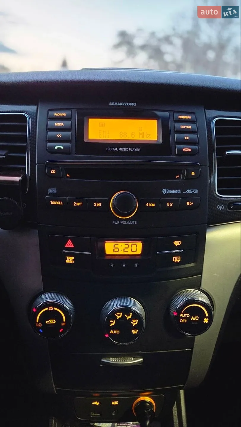 2012 SsangYong Korando - мініатюра 18