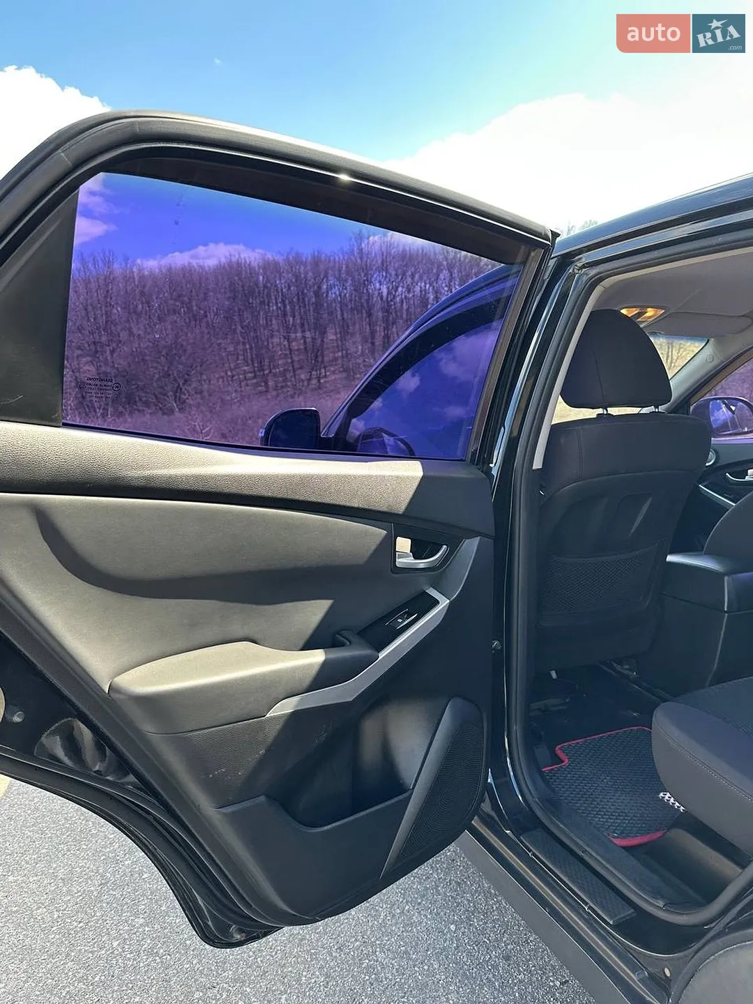 2014 SsangYong Korando - мініатюра 29