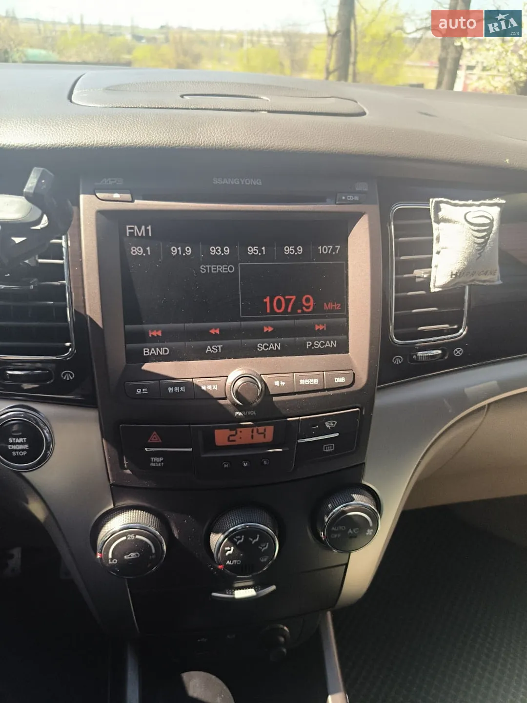 2011 SsangYong Korando - мініатюра 18
