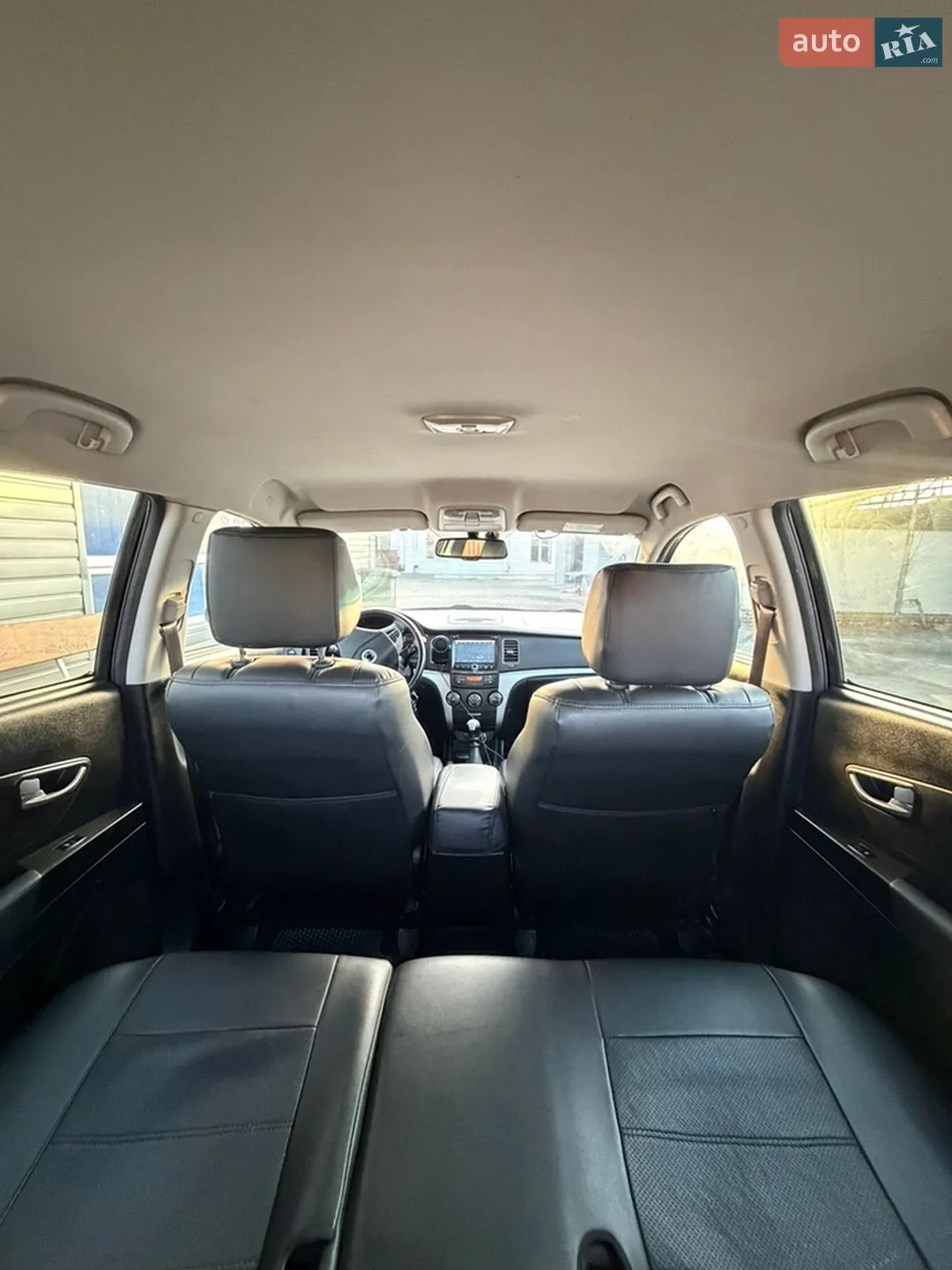 2011 SsangYong Korando - мініатюра 21