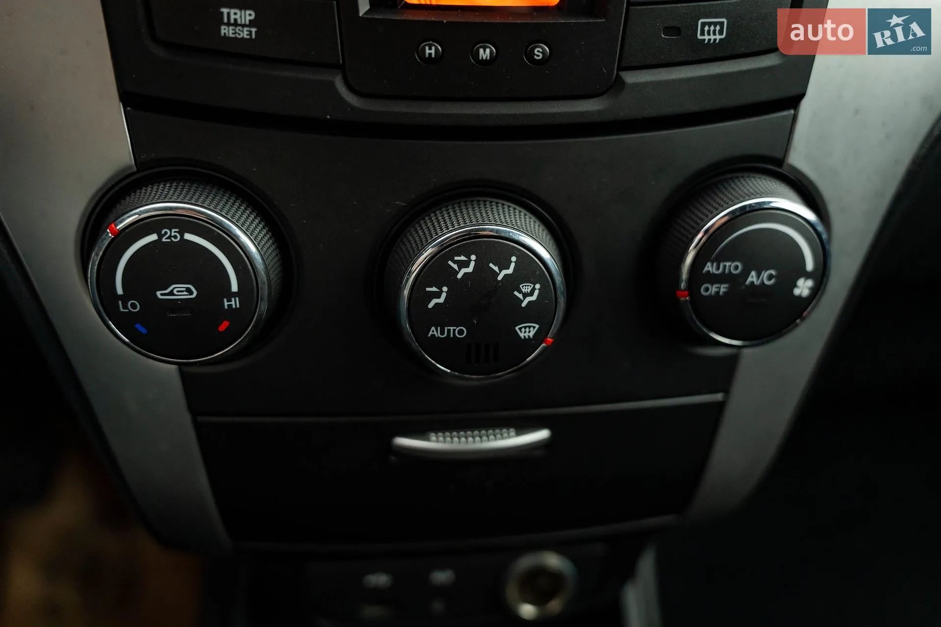 2011 SsangYong Korando - мініатюра 17