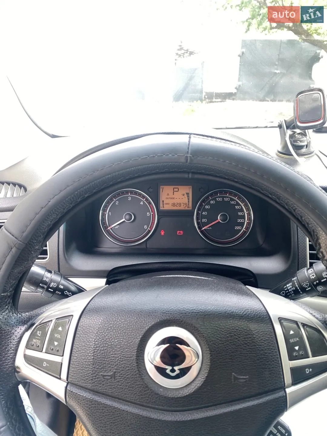 2011 SsangYong Korando - мініатюра 11