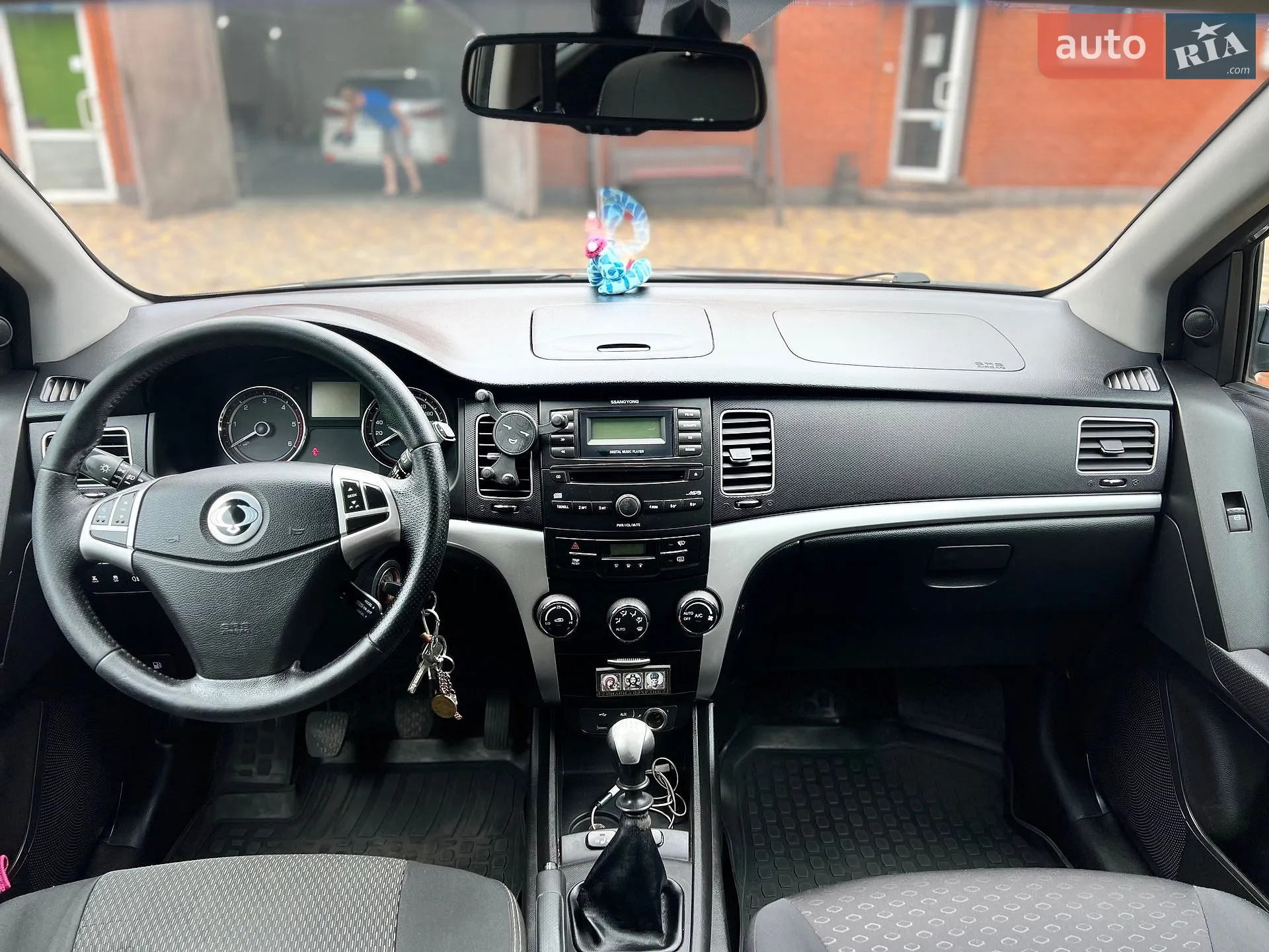 2011 SsangYong Korando - мініатюра 15