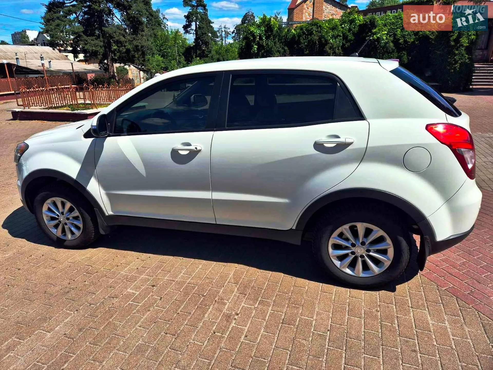 2014 SsangYong Korando - мініатюра 6