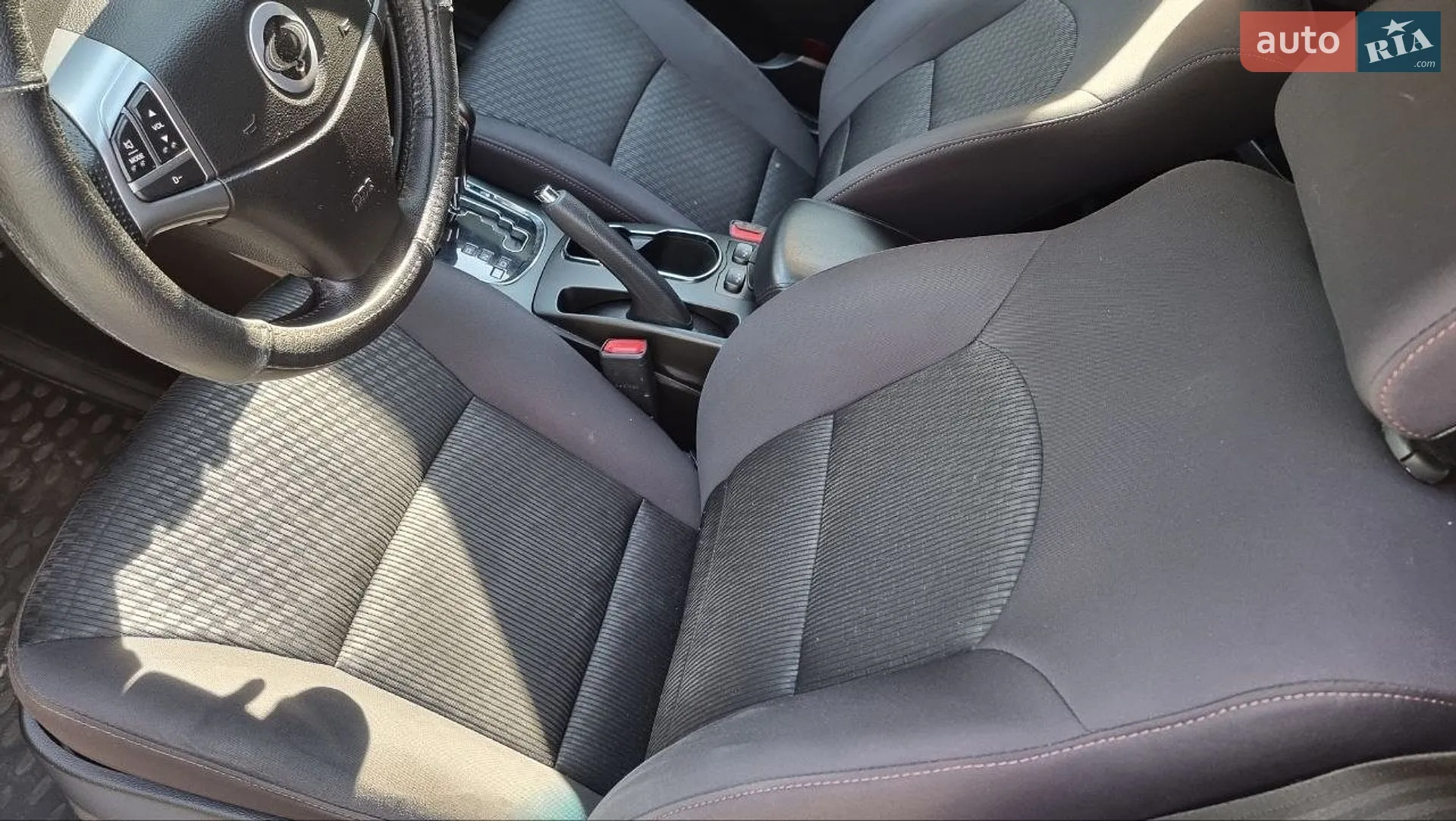 2014 SsangYong Korando - мініатюра 10