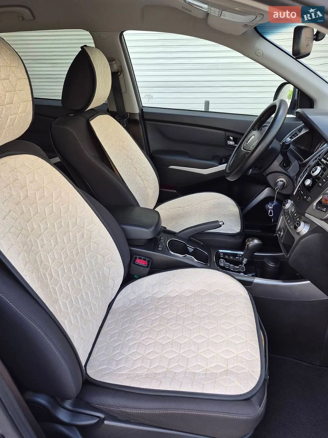 2014 SsangYong Korando - мініатюра 6